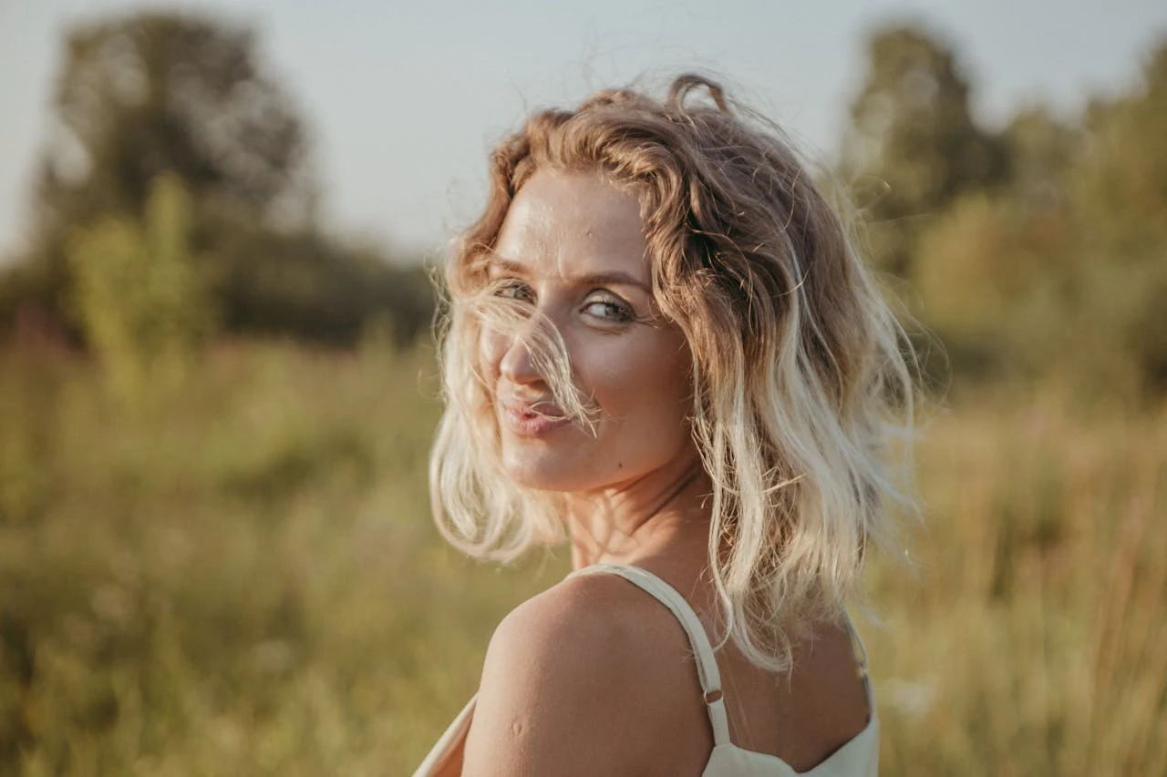 Textured Midi Shag Hairstyle