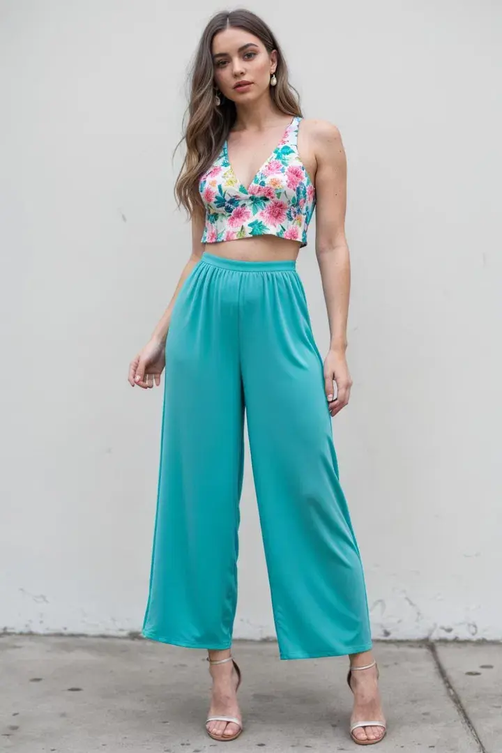 . Flowy Palazzo Pants Outfit